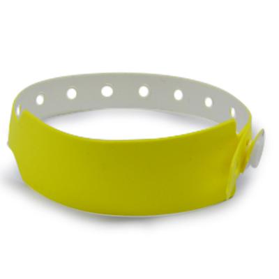 13.56MHz Ntag215 RFID PVC Wristbands For Access Control